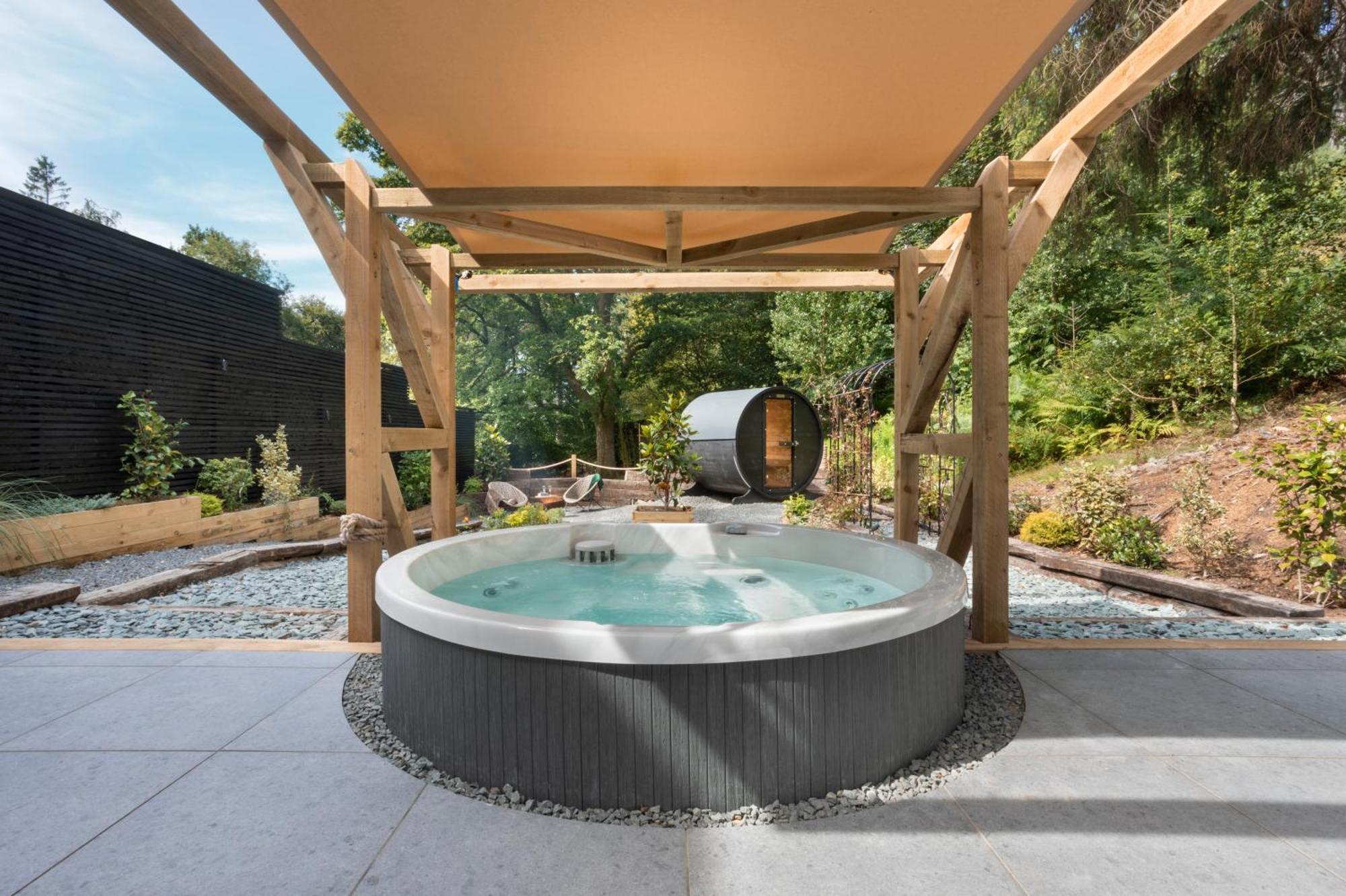 Aphrodites Group - Luxury Hot Tub Suites In Central Lake District! Bowness-on-Windermere Zewnętrze zdjęcie