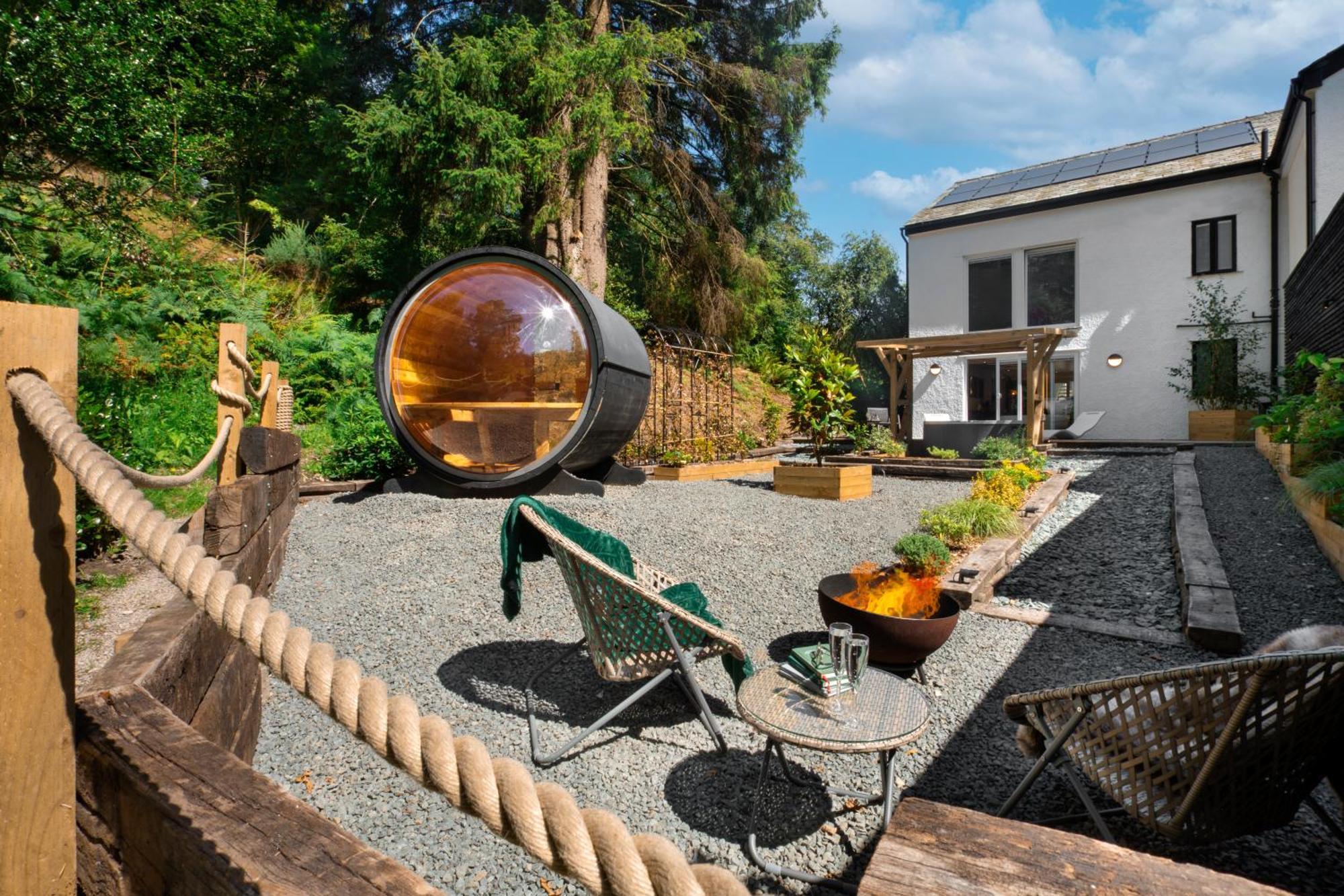 Aphrodites Group - Luxury Hot Tub Suites In Central Lake District! Bowness-on-Windermere Zewnętrze zdjęcie