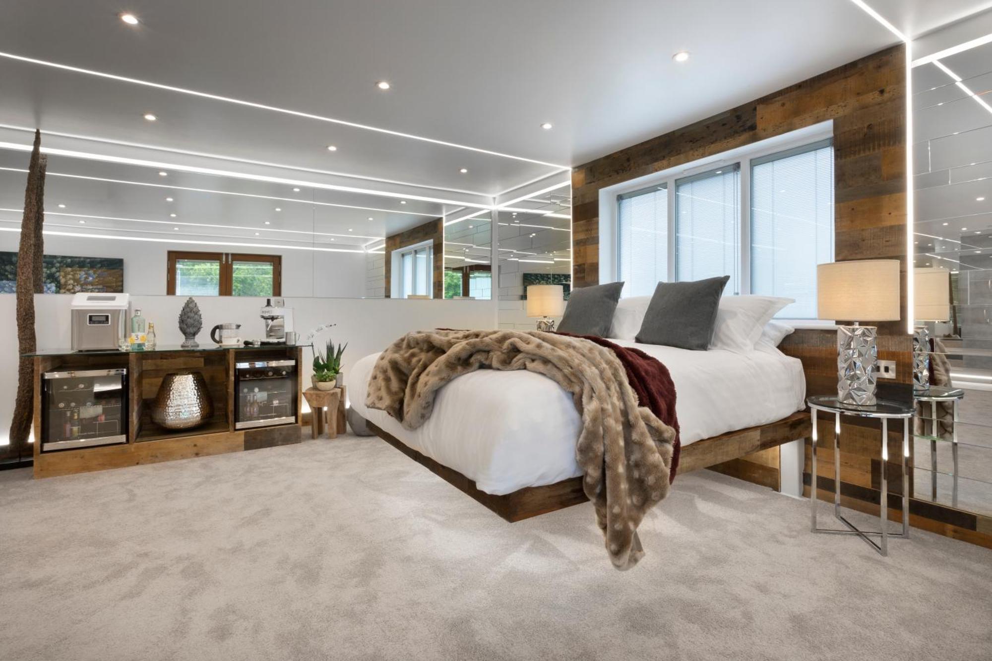 Aphrodites Group - Luxury Hot Tub Suites In Central Lake District! Bowness-on-Windermere Zewnętrze zdjęcie