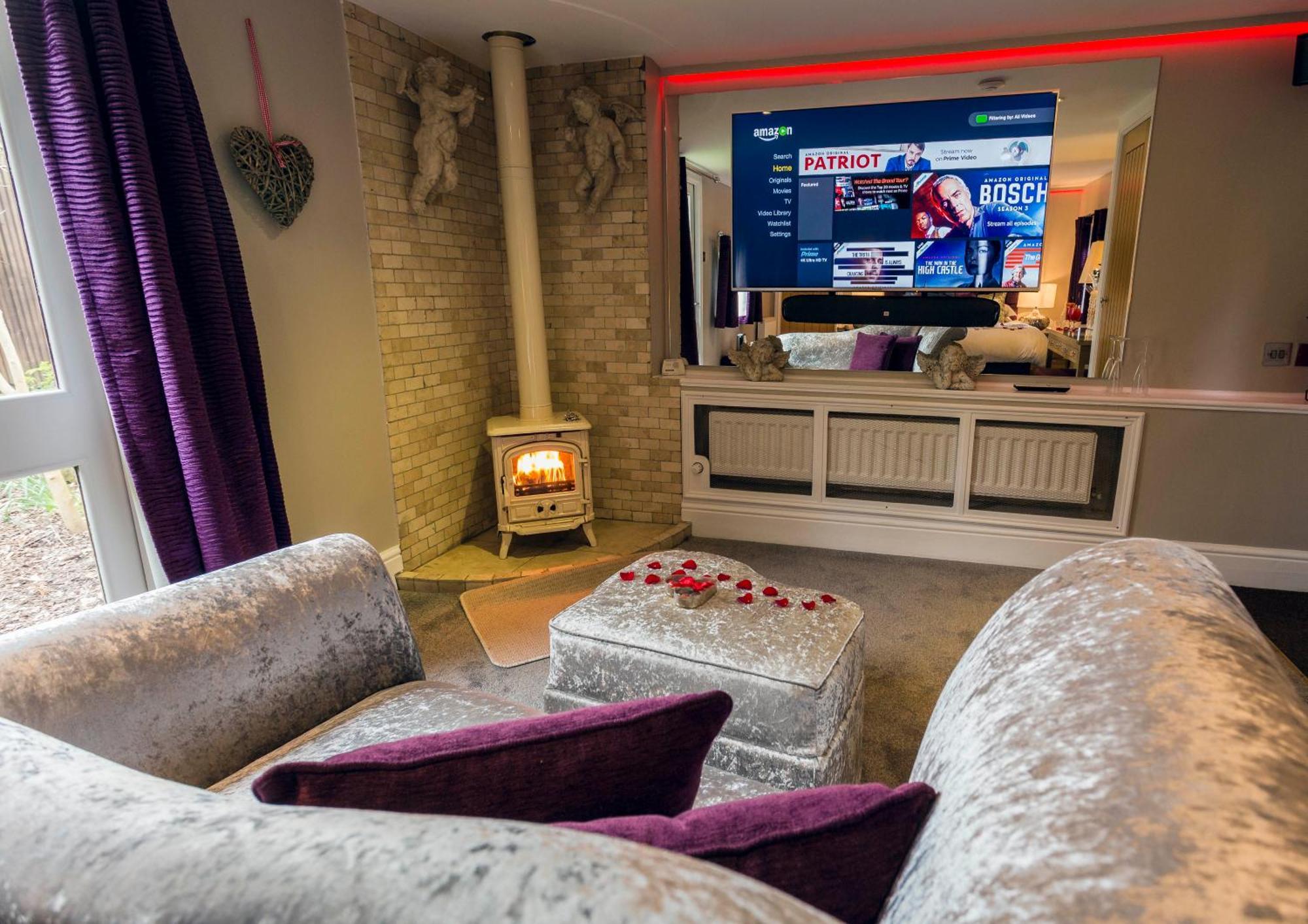 Aphrodites Group - Luxury Hot Tub Suites In Central Lake District! Bowness-on-Windermere Zewnętrze zdjęcie