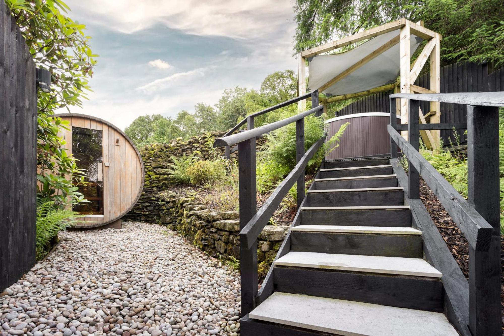 Aphrodites Group - Luxury Hot Tub Suites In Central Lake District! Bowness-on-Windermere Zewnętrze zdjęcie