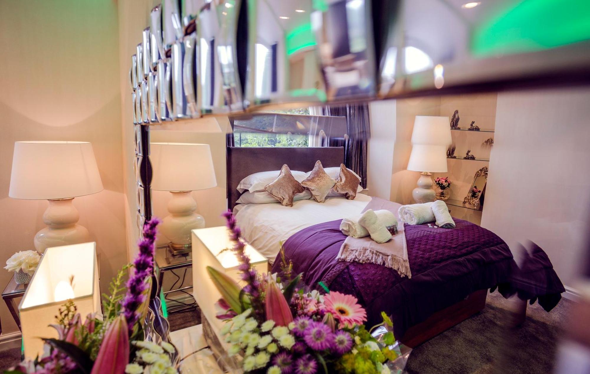 Aphrodites Group - Luxury Hot Tub Suites In Central Lake District! Bowness-on-Windermere Zewnętrze zdjęcie