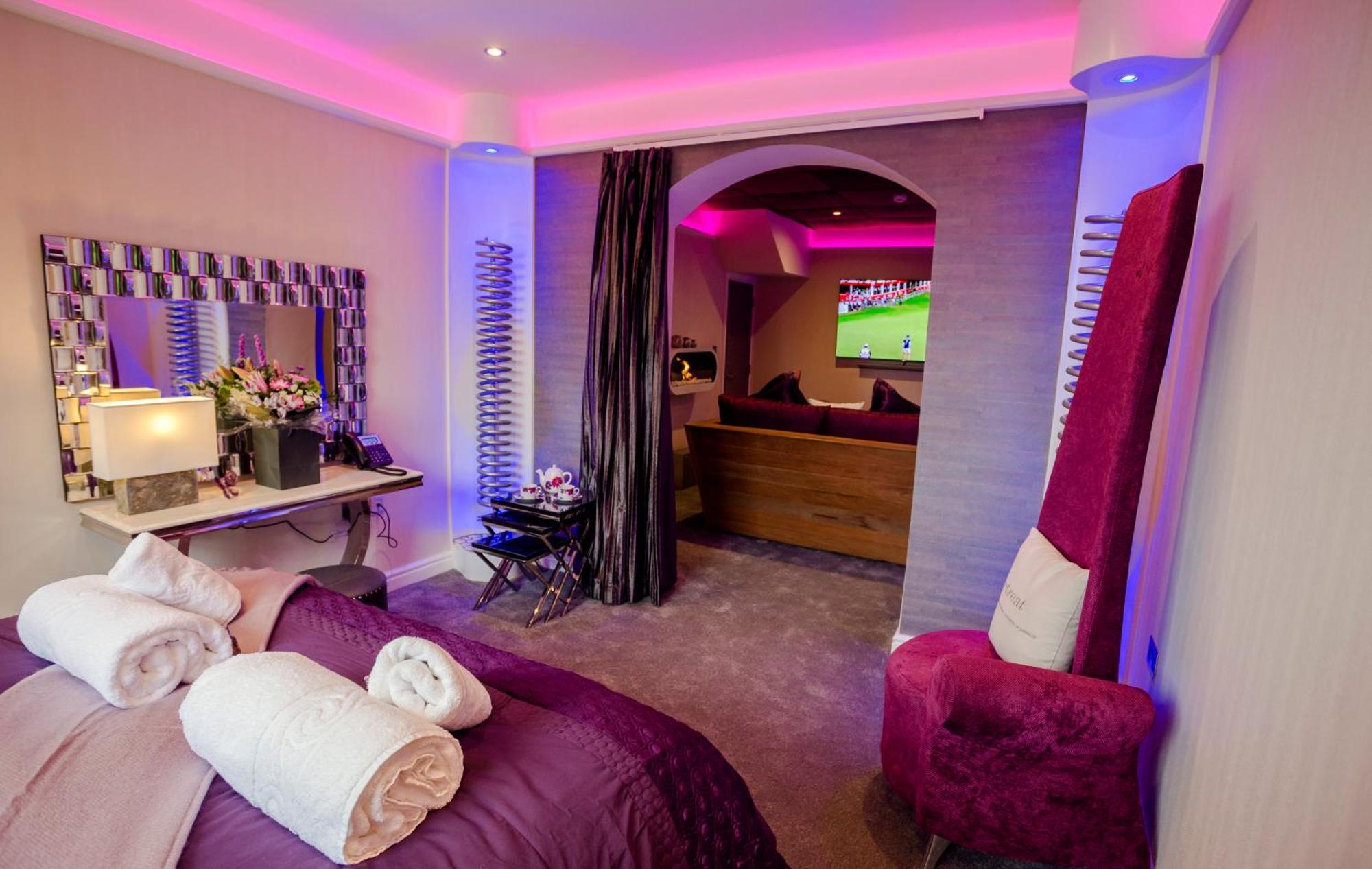 Aphrodites Group - Luxury Hot Tub Suites In Central Lake District! Bowness-on-Windermere Zewnętrze zdjęcie