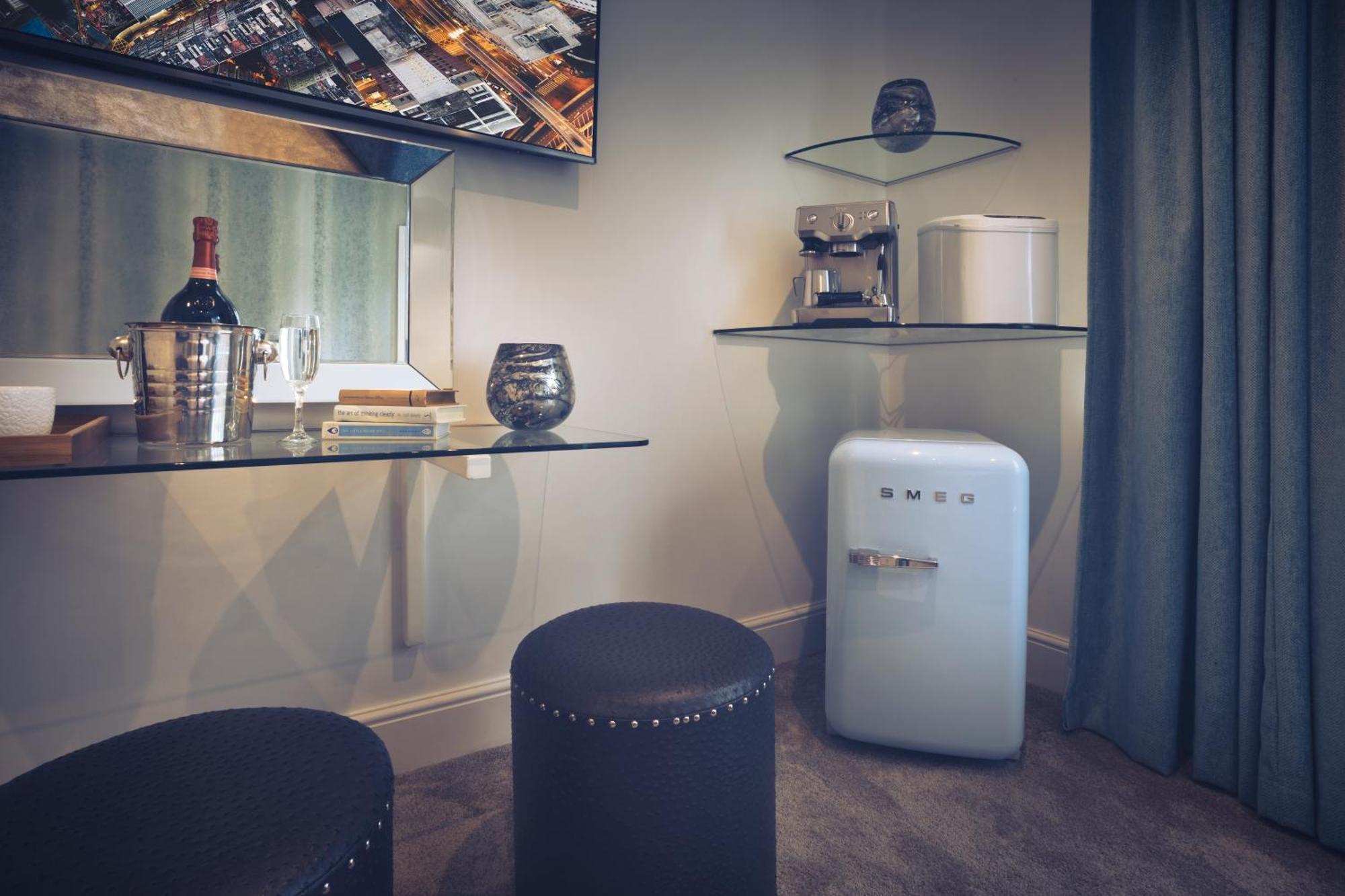 Aphrodites Group - Luxury Hot Tub Suites In Central Lake District! Bowness-on-Windermere Zewnętrze zdjęcie