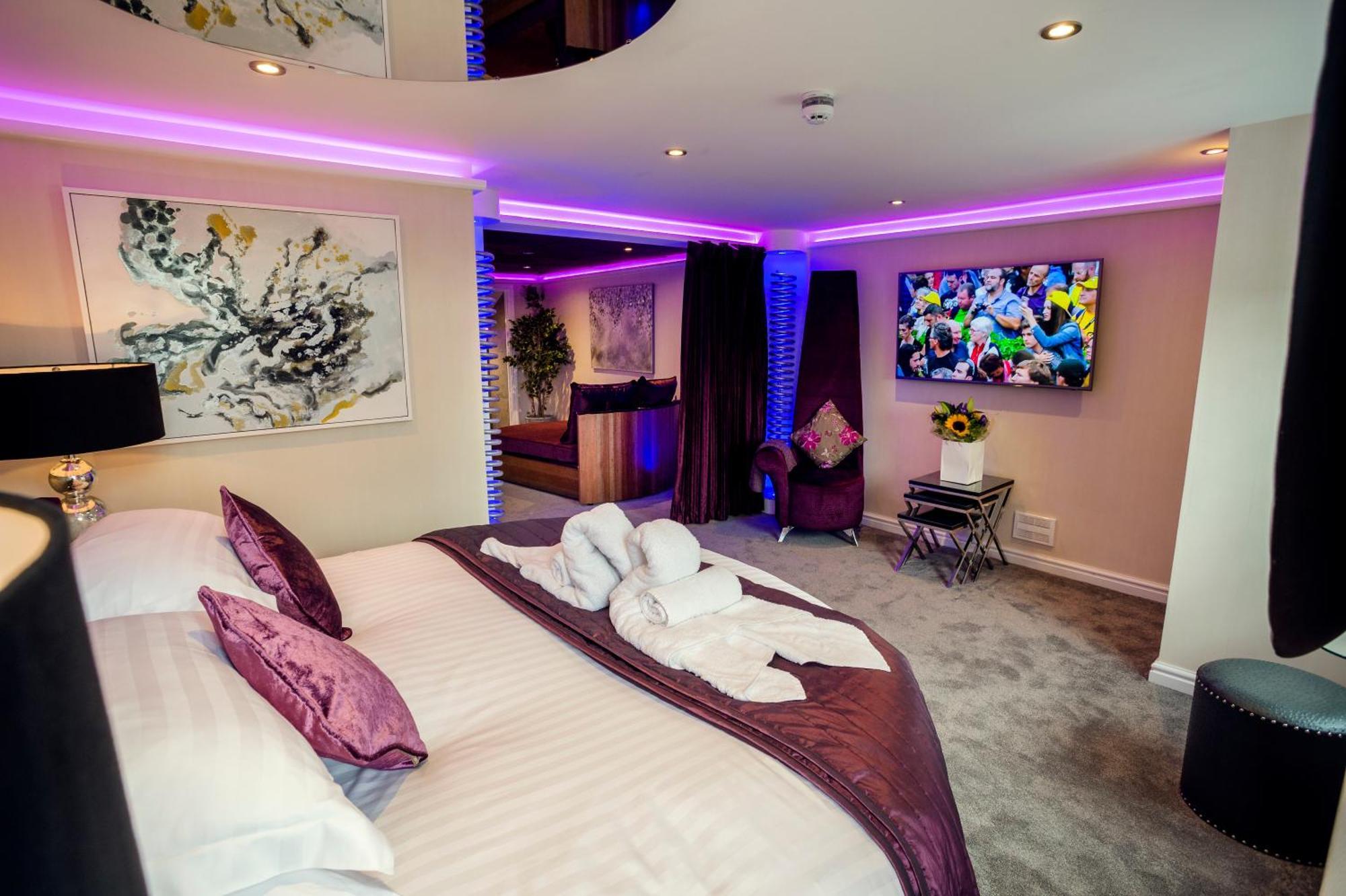 Aphrodites Group - Luxury Hot Tub Suites In Central Lake District! Bowness-on-Windermere Zewnętrze zdjęcie