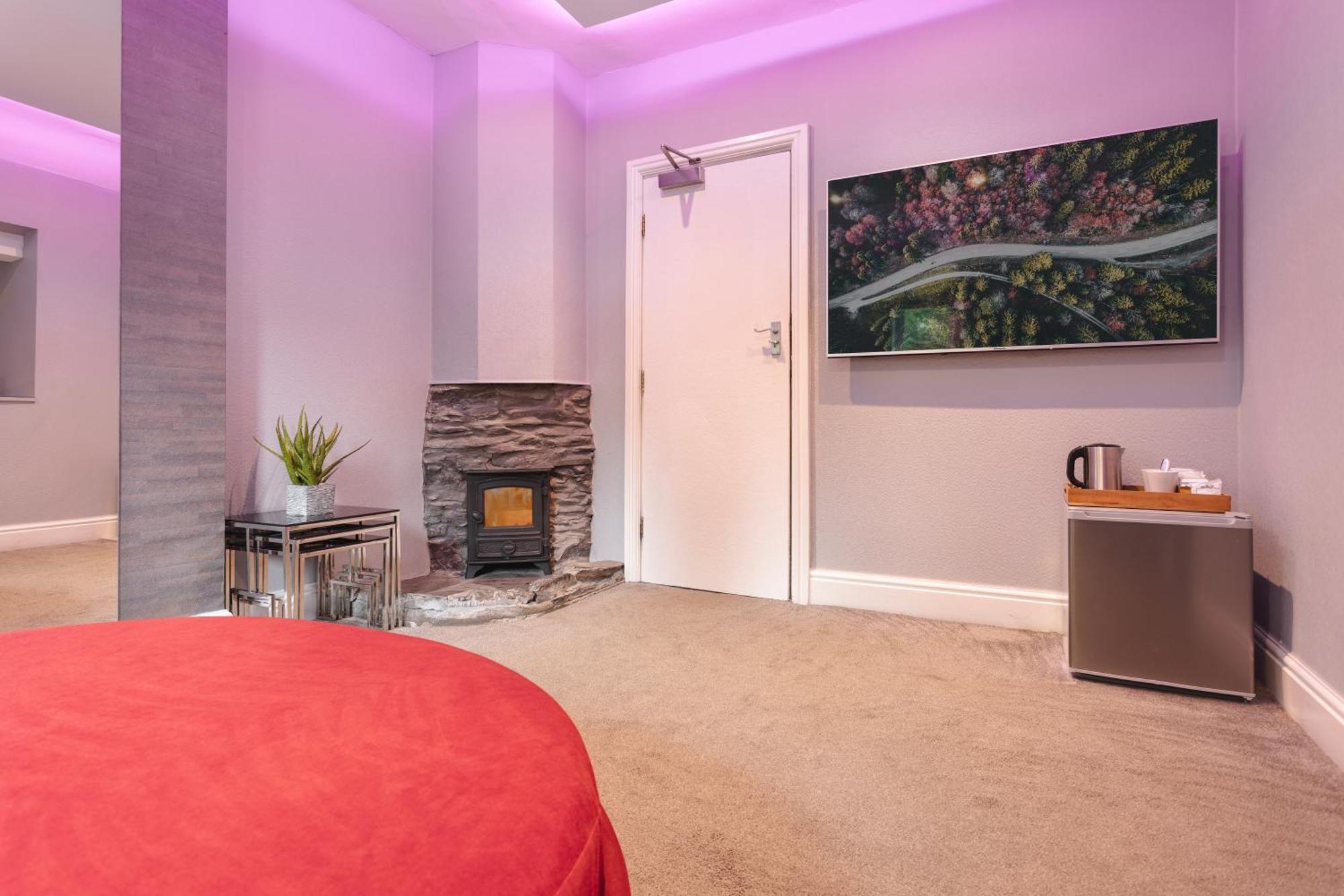 Aphrodites Group - Luxury Hot Tub Suites In Central Lake District! Bowness-on-Windermere Zewnętrze zdjęcie